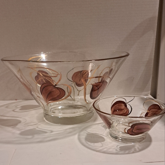 Anchor hocking bowl set.  Brown leaves with a gold border. - Picture 6 of 10